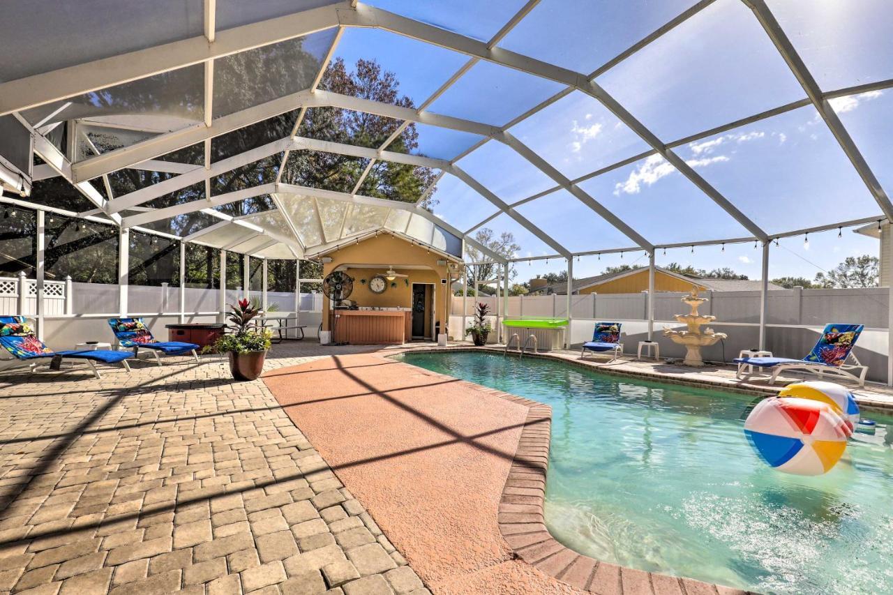 Cozy Home In Heart Of Tampa With Lanai And Pool! Exterior photo