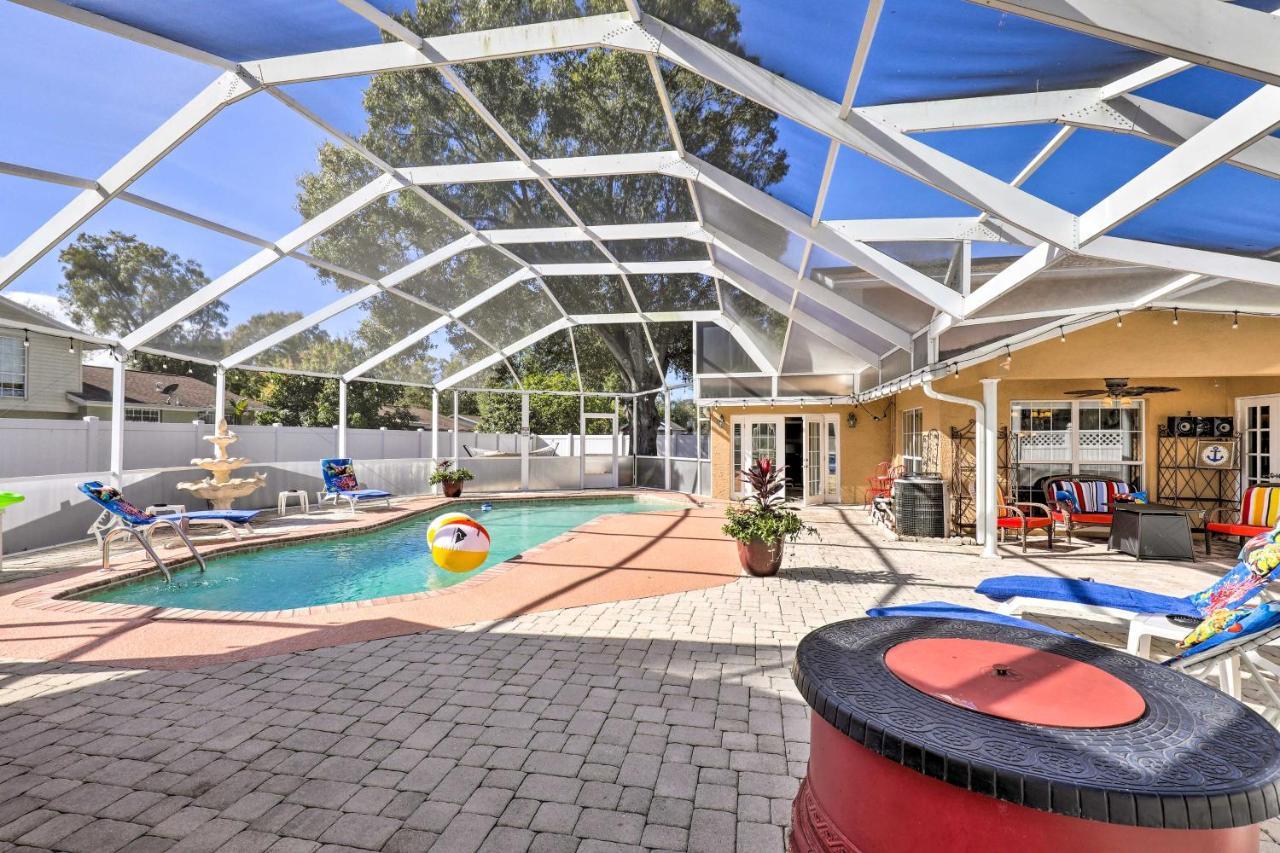 Cozy Home In Heart Of Tampa With Lanai And Pool! Exterior photo